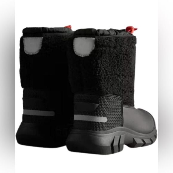 Little Boys Hunter bk wanderer sherpa snow boots used once, like new. - Picture 3 of 9